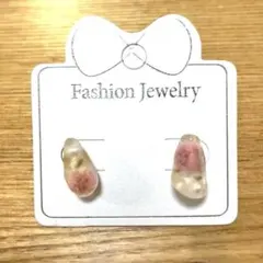 ピンク透明ドロップ型ピアス