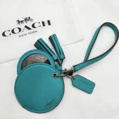 美品✨コーチ　ミラー付き　バッグチャーム　キーホルダー　レザー　ターコイズブルー