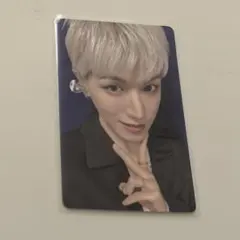 リウ nogenre yzy 北京 サイン会 トレカ