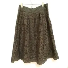 【 周りと差がつく】K.Tキヨコタカセ　オリーブ色　花柄 フレアスカート