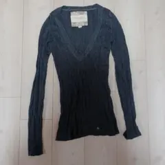 ABERCROMBIE & FITCH グレー Vネックセーター M