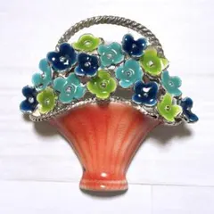 花かごデザイン ブローチ