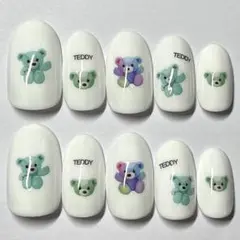 No60.現品ネイルチップ 1点限定 白ホワイト緑グリーン水色ブルーくま ポップ