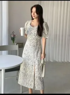 SHEIN DAZYパフスリーブスリットワンピースドレス