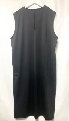 しまむら Vネックノースリジャンスカ