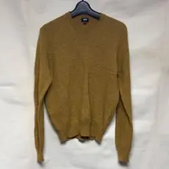 ユニクロ　UNIQLO ウール マスタード色 Vネックセーター Mサイズ