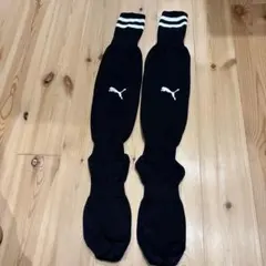 マ*ィ様 PUMA サッカーソックス 黒 ストライプ付き　27㎝程度