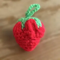ハンドメイドいちごマスコット