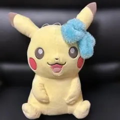 ピカチュウぬいぐるみ