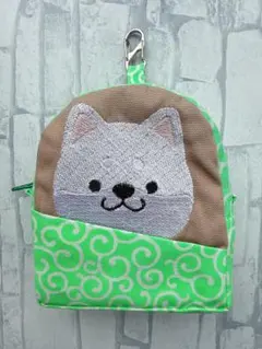 ハンドメイド　刺繍　ひょっこり柴犬　白柴　ミニリュック型ポーチ　うちの子