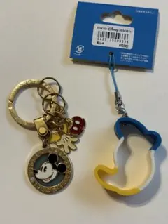 ディズニー　キーホルダー 2点セット