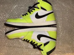 NIKE AIR JORDAN 1 RETRO HIGH OG “Volt”