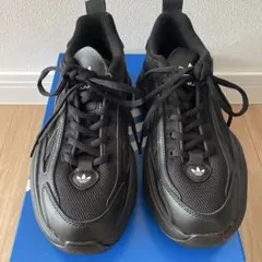 adidas オズガイア　23センチ