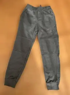 GU スウェットパンツ　140cm