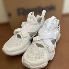 【新品】Reebok スニーカー 3D オーパス ストラップ CN7921のサムネイル
