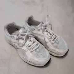 New Balance ホワイトml725 23.5cm