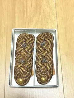 礼装用肩章 通称わらじ 陸上自衛隊(1等陸尉)男性用 - メルカリ