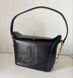 YUKIKO HANAI ブラック　ゴールド　レザーバッグ
