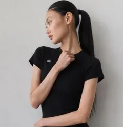 2026年最新】ALO Yoga レディース Tシャツ・カットソーの人気アイテム