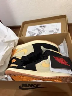 Nike Air Jordan 1 ベージュ/黒/オレンジ
