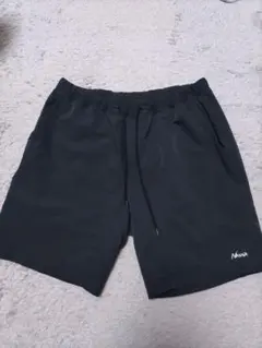 ナンガ　ハーフパンツ　ドットエア コンフィーショーツ　グレー系のサムネイル