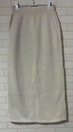 GU ヘビーウェイトスウェットナローロングスカート 起毛オフホワイトSサイズ