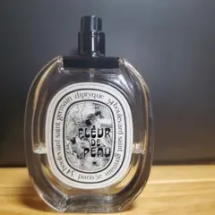 diptyque FLEUR DE PEAU 50ml （残量7~8割） - メルカリ