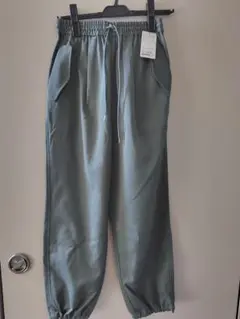 オリーブ色イージーパンツ ウエストゴム