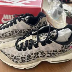 エアマックス95 ベージュ レオパード ヒョウ柄 黒 白 24.5cm 楽天市場】エアマックス95 レオパードの通販