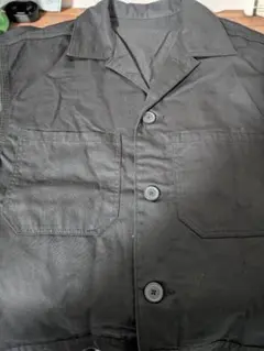 ブラック テーラードジャケット ボタン付き