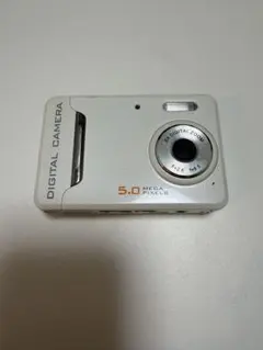 セール デジタルカメラ DN-50 本体 5.0 MEGA PIXEL 作例あり - メルカリ