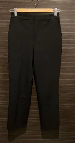 ユニクロ　スマートアンクルパンツ　スリムテーパード　ストレッチ　Sサイズ　黒色