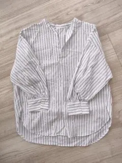 earth　ストライプシャツ