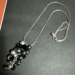 ネックレス ロング シルバーカラー ブラック 樹脂 ミックス素材 カジュアル