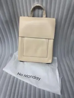No Monday リュック バックパック ベージュ - メルカリ