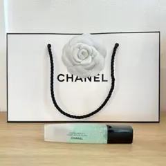 CHANEL イドゥラビューティマイクロリップセラム