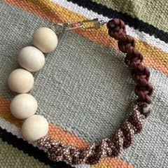 パラコード　ハンドストラップ　ウッドビーズ