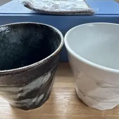 陶器製湯飲みセット 黒と白