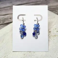 小さな青紫陽花と雫ビーズピアス、イヤリング無料交換できます