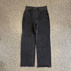 【300円オークション】GU ブラックデニムパンツ ストレート カットオフのサムネイル