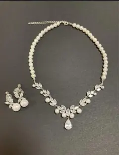 STELLA BRIDAL ステラブライダル　ネックレス&イヤリングセット