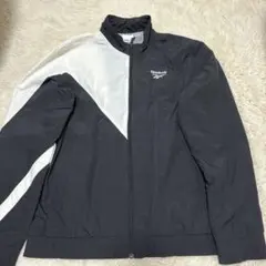reebok classicナイロンジャケット ブルゾン