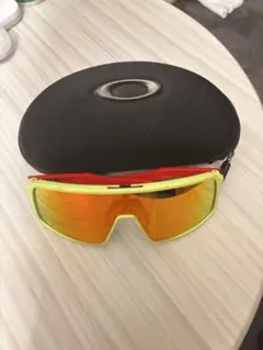 Oakley サングラス ケース付きのサムネイル