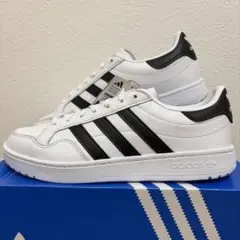 adidas　チームコート Team Court　スニーカー　EG9734