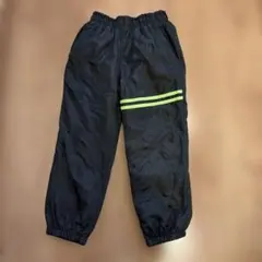 黒いナイロンロングパンツ フリース内側 暖かい