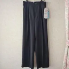 新品ワイドパンツ
