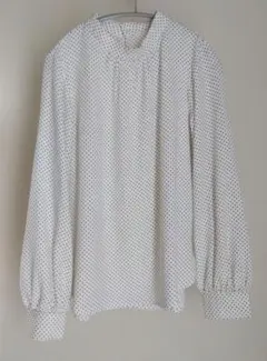スタンドカラーブラウス　gu　ドット　長袖
