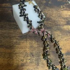 Item thumbnail for item 3c66b5fc-726e-4ba8-8ae7-321e4e45b7b2