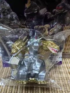 ゴジラ怪獣 キングギドラ　人気商品 ソフビパペットマスコット 未使用品　新品