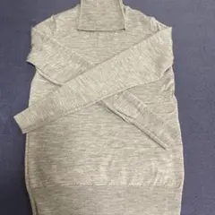 ユニクロ　エクストラファインメリノタートルネックセーター　グレー　M